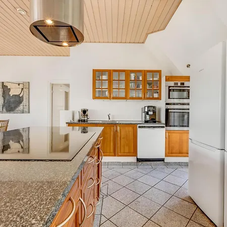 بيت للعطل 18-person Pool House With Indoor Hot Tub, Water Slide And Outdoor Hot Tub Ulfborg