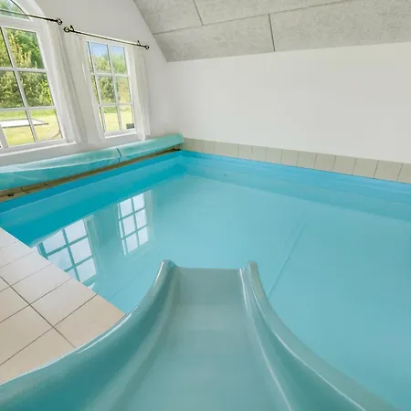 18-person Pool House With Indoor Hot Tub, Water Slide And Outdoor Hot Tub *