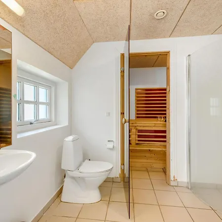 Feriehus 18-person Pool House With Indoor Hot Tub, Water Slide And Outdoor Hot Tub Ulfborg