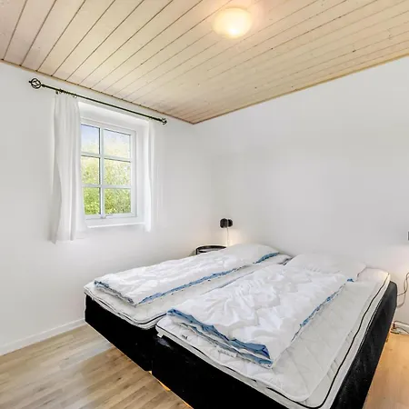 Holiday home 18-person Pool House With Indoor Hot Tub, Water Slide And Outdoor Hot Tub