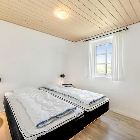 Feriehus 18-person Pool House With Indoor Hot Tub, Water Slide And Outdoor Hot Tub *
